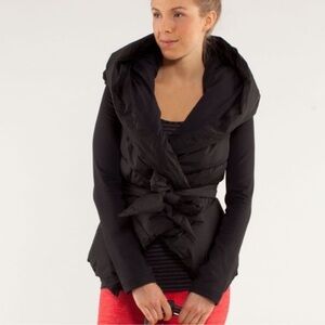 Lululemon Women’s Enfold Down Wrap Puffer Coat